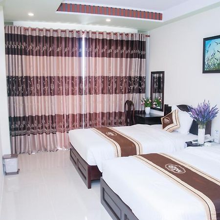 Ozon Hotel Nam Can Exterior photo