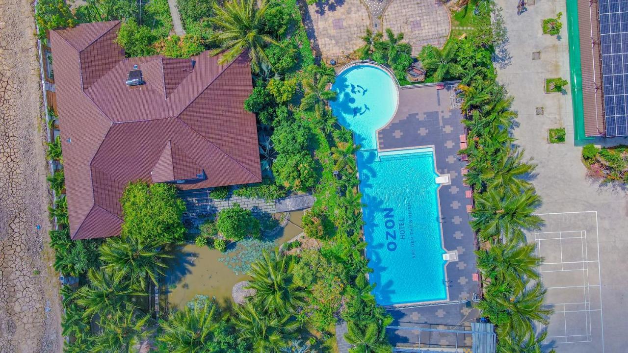Ozon Hotel Nam Can Exterior photo